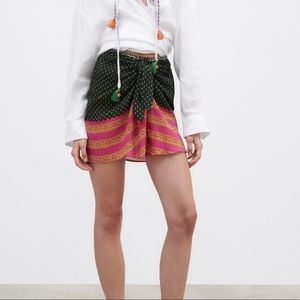 ZARA PRINTED‎ MINI SKIRT